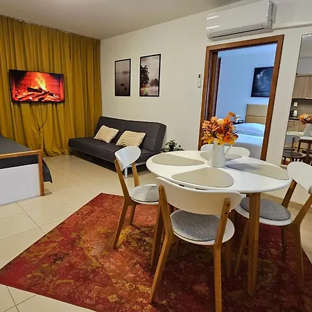 Turecka 49 2 Daire Nové Zámky